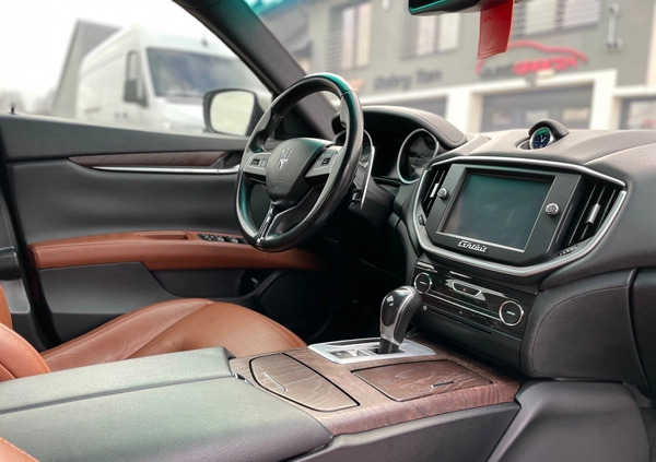 Maserati Ghibli cena 90000 przebieg: 205000, rok produkcji 2014 z Chełm małe 92